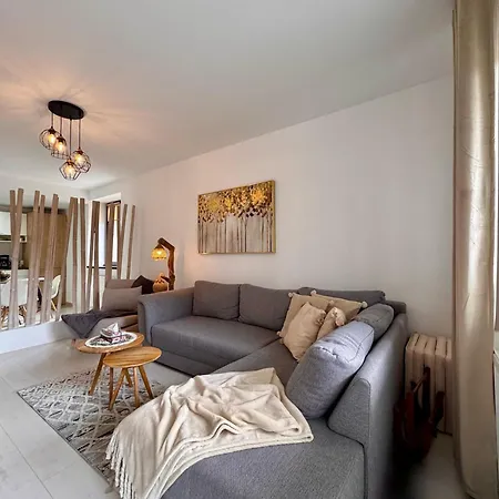 Apartment Alma *